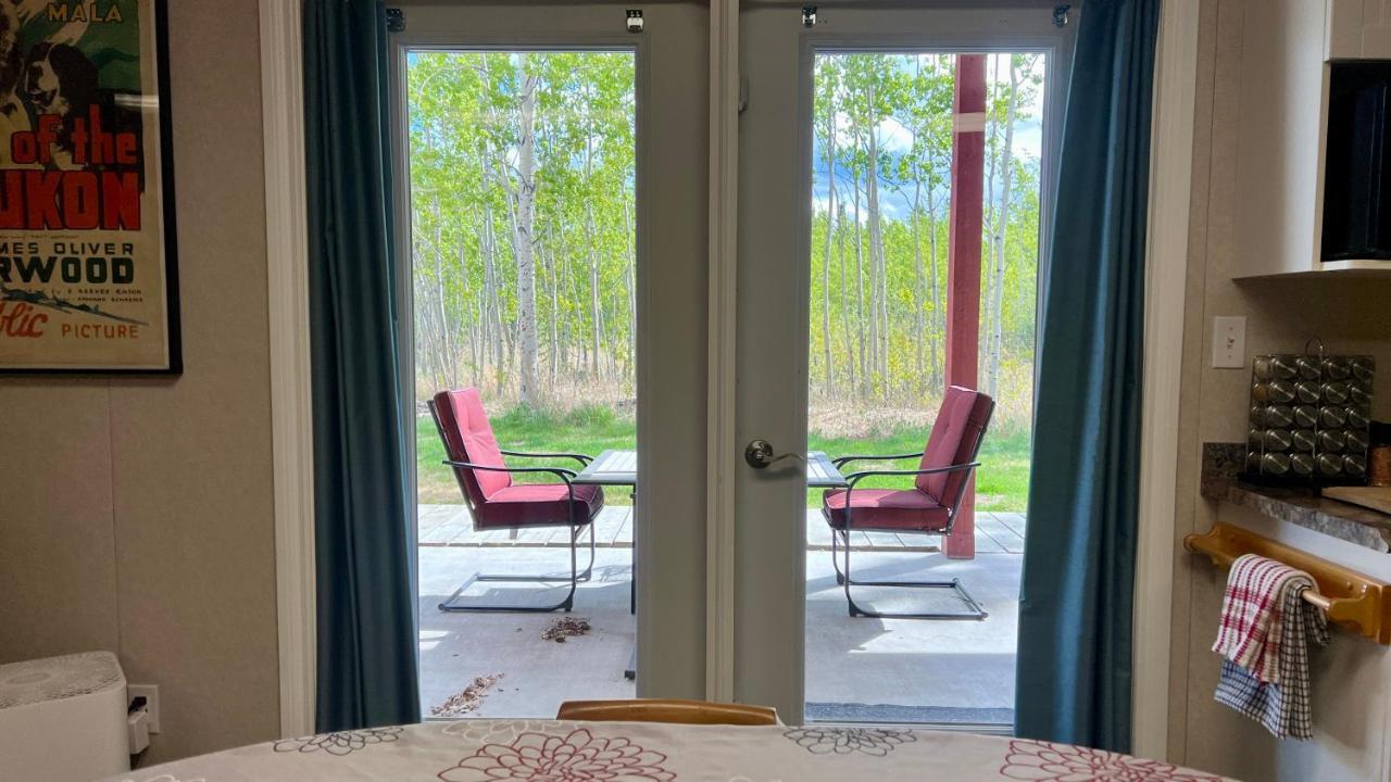 Apartamento The Big Red Barn Whitehorse Exterior foto